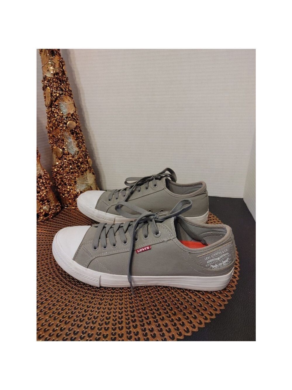 Levi's Size 8.5 - Picture 3 of 6